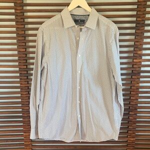 🎉NEW LISTING!🎉Hart Schaffner Marx Men's Button-Down Shirt